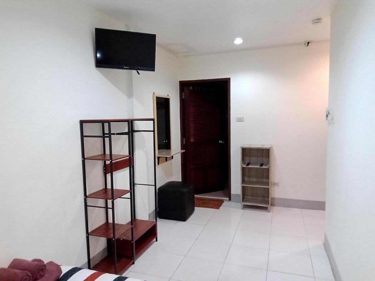Living Room Guesthouse & Cafe Bar Karon Ngoại thất bức ảnh
