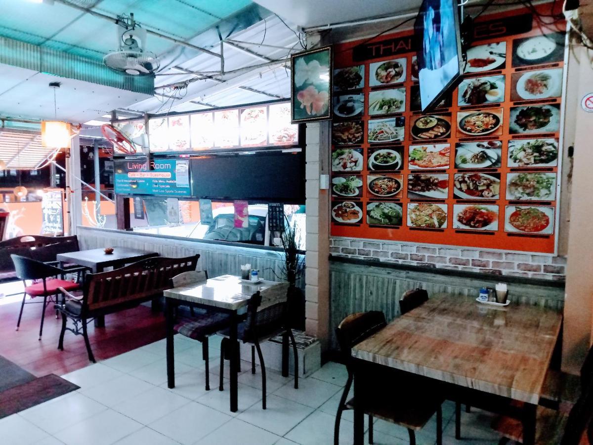 Living Room Guesthouse & Cafe Bar Karon Ngoại thất bức ảnh